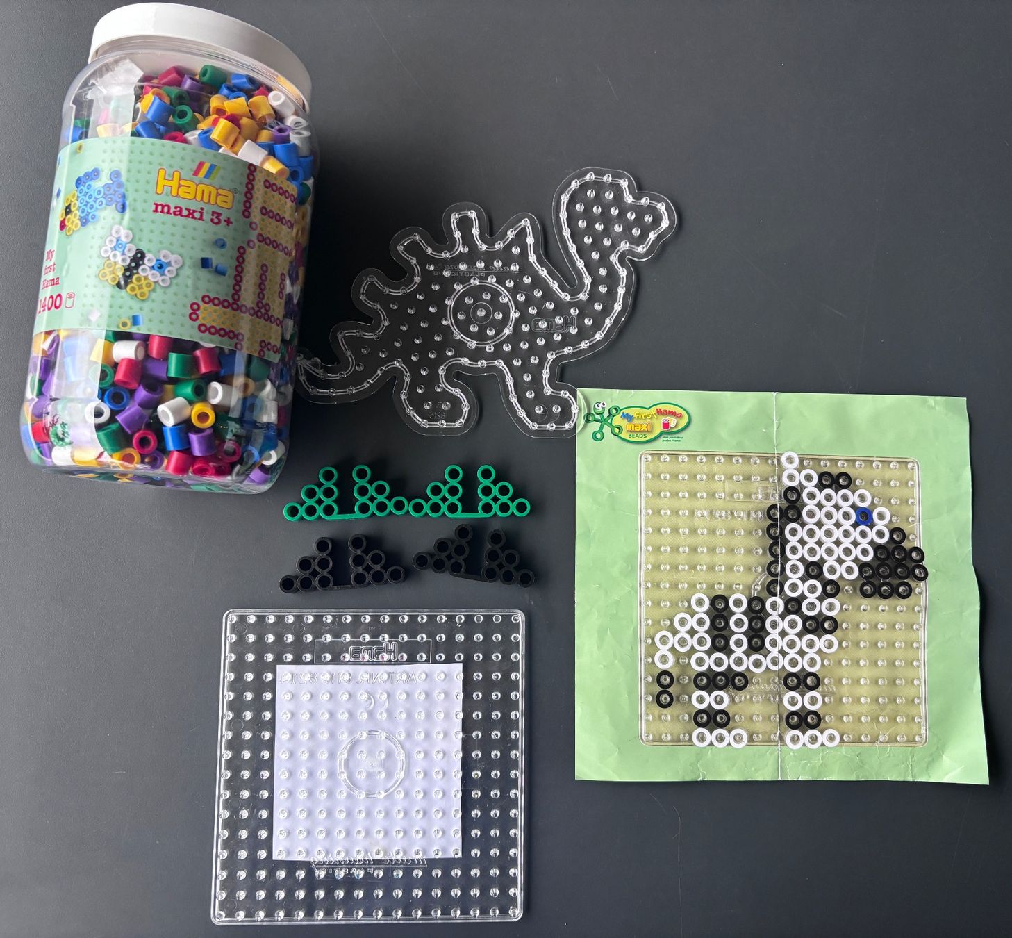 Hama Kits de loisir créatif: Hama Maxi Bügelperlen Set mit Perlen, 2 Steckplatten – D'occasion à Brugg AG par tsannen