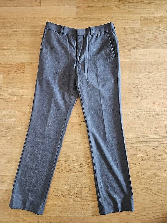 Pantaloni: Lundströms Anzughose Graubraun 46 S – Usato da Basel venduto da nav_h662