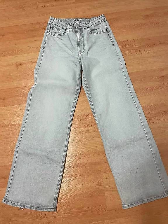 Jeans: High Waist Jeans Only – Usato da Lohn SH venduto da Agrotech62