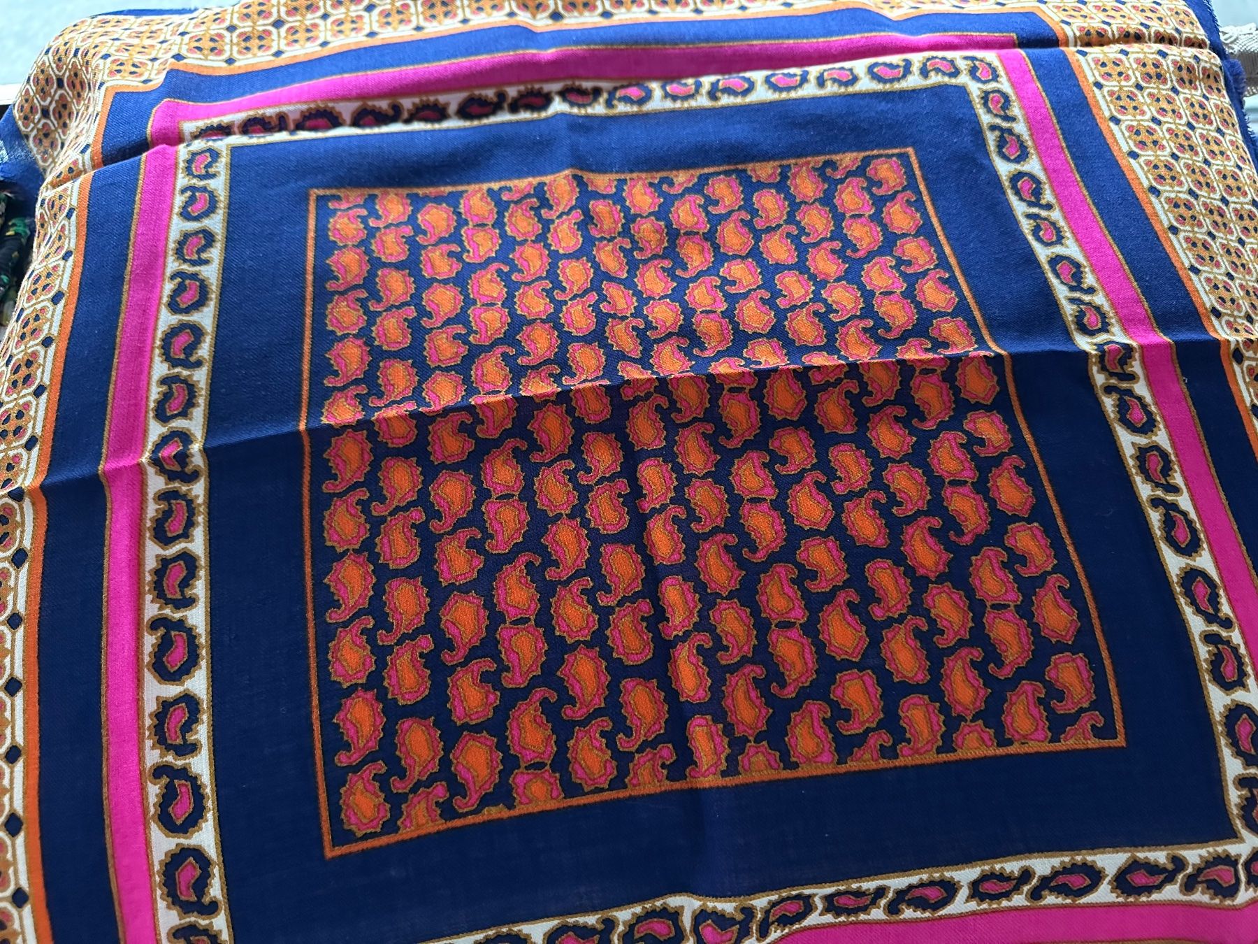 Foulards, Tücher & Schals: WoLLe FouLard – Gebraucht aus Winkel von zeho 2
