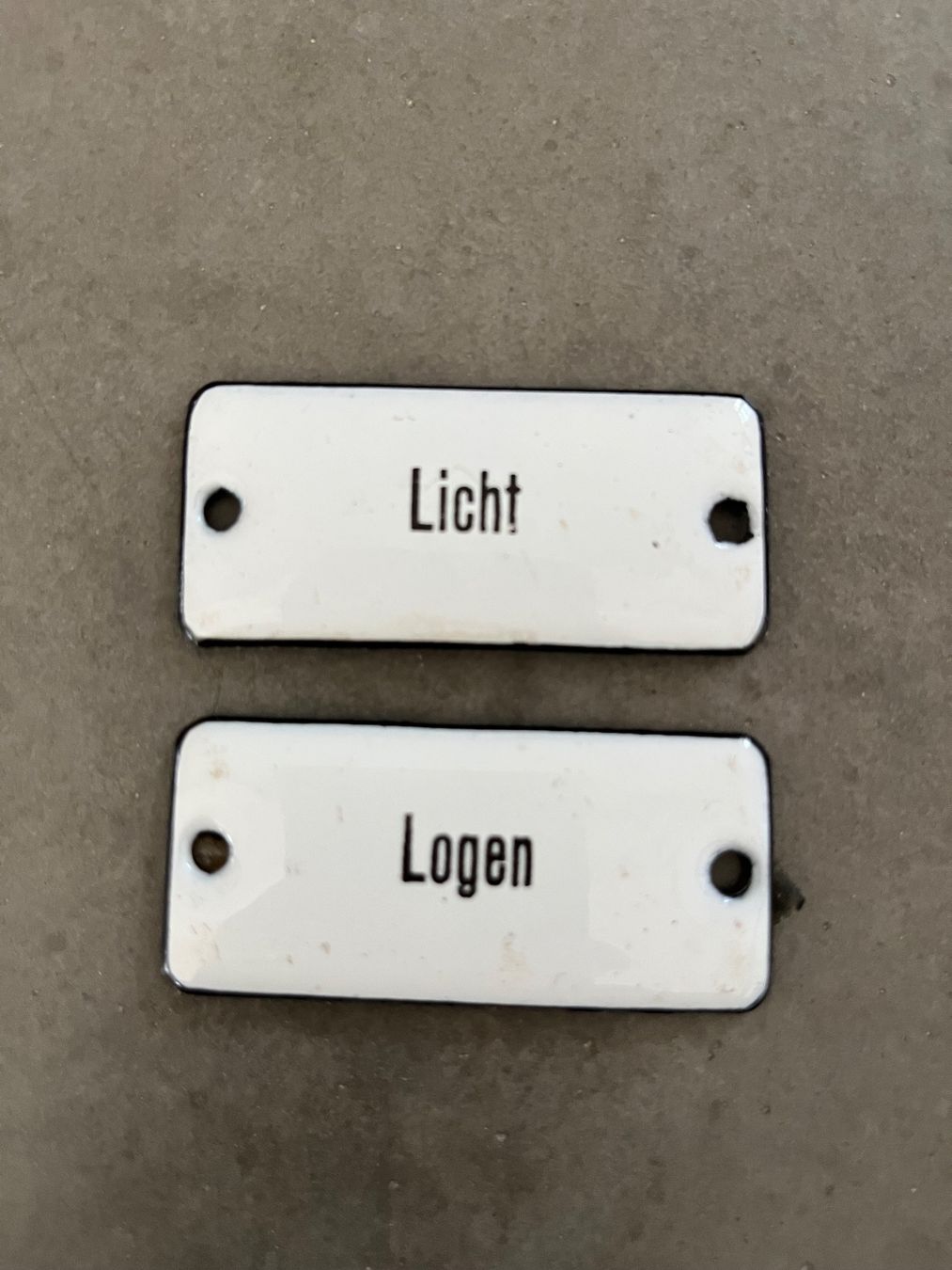 Insegne: Alte Emailschilder Licht, Logen – Usato da Steffisburg venduto da Reitschel5 1