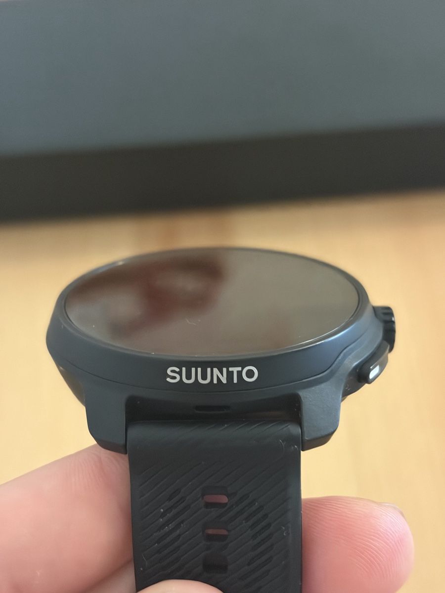 Suunto Smartwatch: Suunto Race 2 ALL BLACK – Nuovo (secondo la descrizione) da Bouveret venduto da luc_d2lg 3
