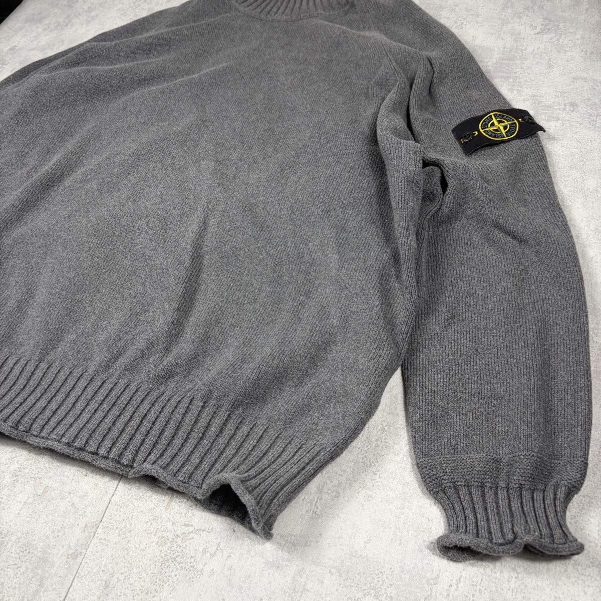 Stone Island Maglioni & Felpe: Pull col roulé Stone Island Gris - XXL – Nuovo (secondo la descrizione) da Hauterive NE venduto da Leo_o 3