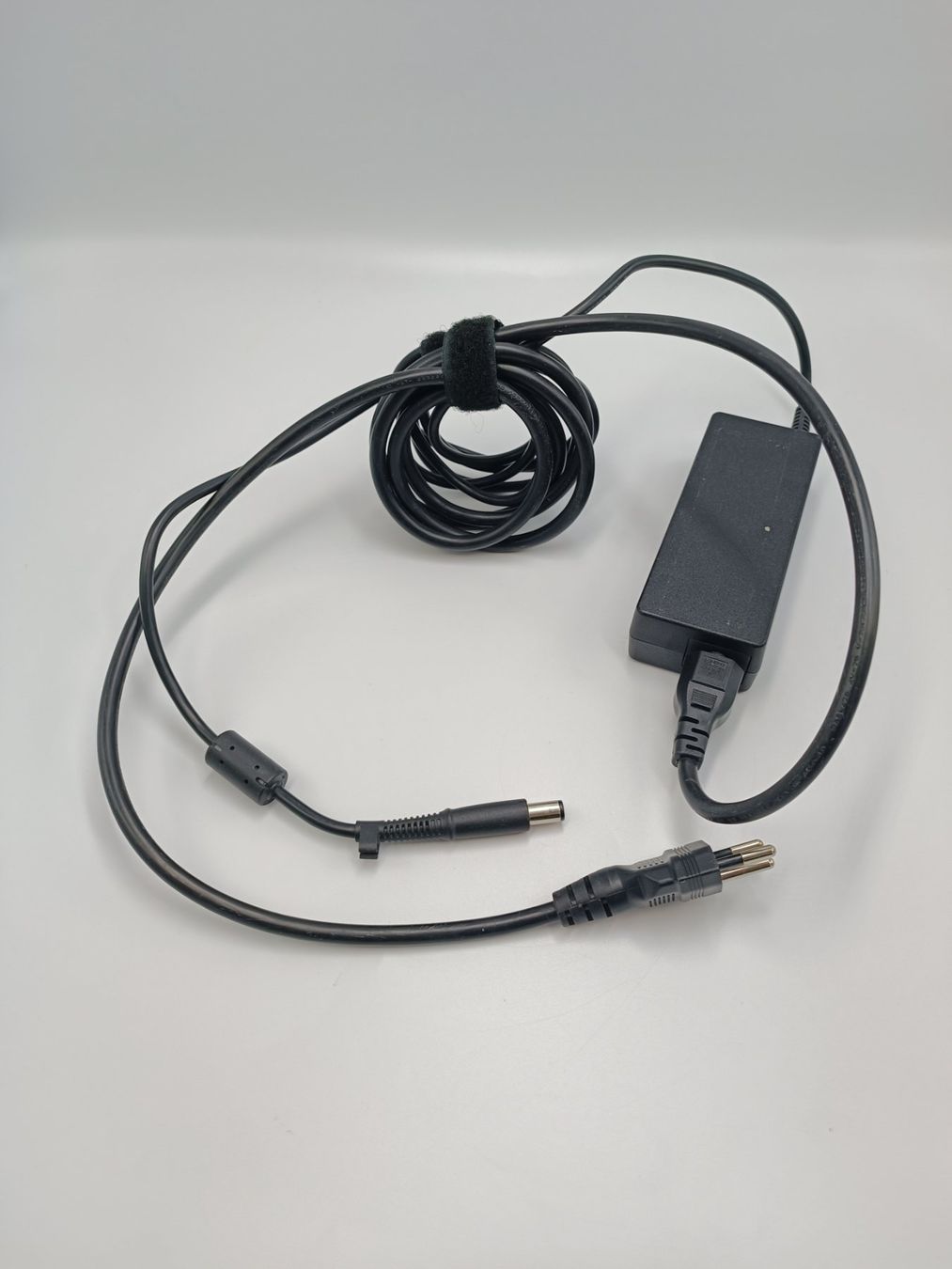 Hewlett Packard Caricabatterie: Netzteil HP 90W – Usato da Schlieren venduto da 2nd-Life