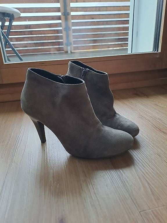 Damenschuhe: High-Heels, Grösse 37 – Gebraucht aus Samedan von t_p_8nvs