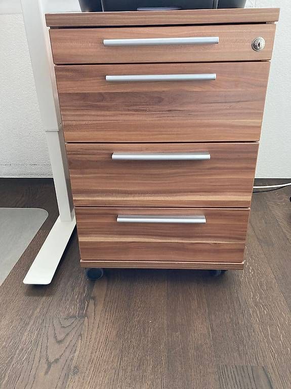 Cassettiere: Büromöbel - Sideboard - 2 x Korpus – Usato da Gontenschwil venduto da jae_gf6t 1