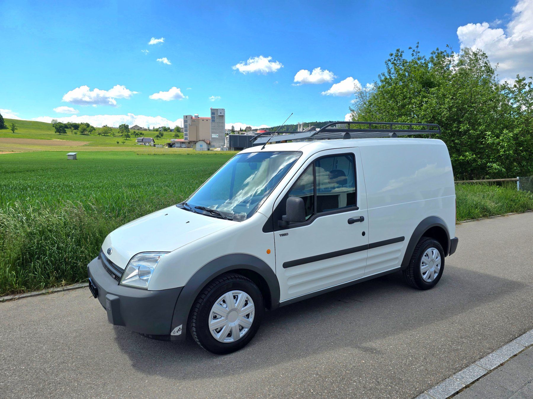 Ford Veicoli commerciali: Ford Connect 1.8 TDCI – Usato da Reinach AG venduto da Seeblick.24 2