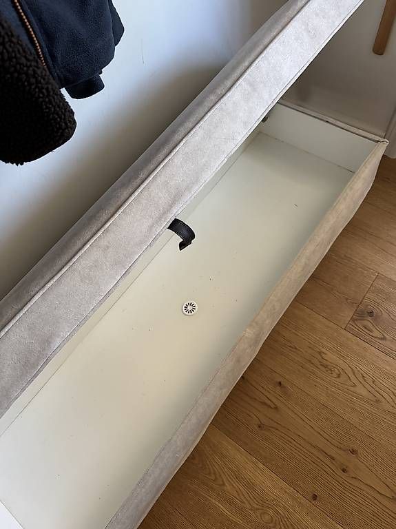 Ikea Panchine: Sitzbank mit Stauraum – Usato da Amlikon-Bissegg venduto da surf_nana 1