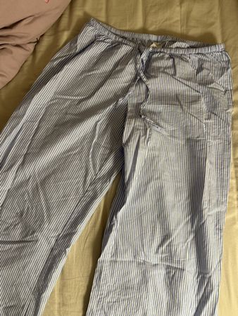 Leichte Sommerhose Gr. 38/40 Streifen blau-weiss, neuw. 50 Z