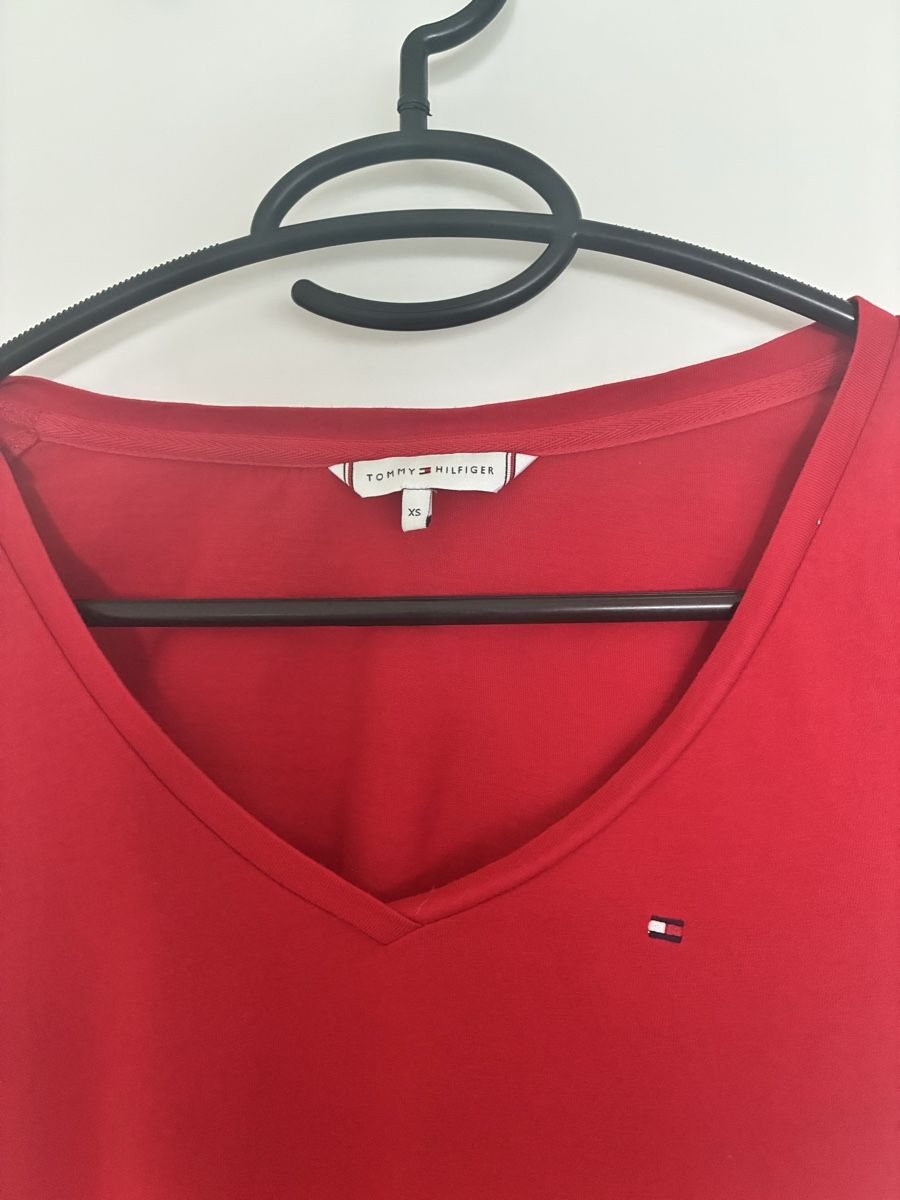Tommy Hilfiger T-shirt: Tommy Hilfiger T-Shirt – Nuovo (secondo la descrizione) da Unterengstringen venduto da vivienneberger 1