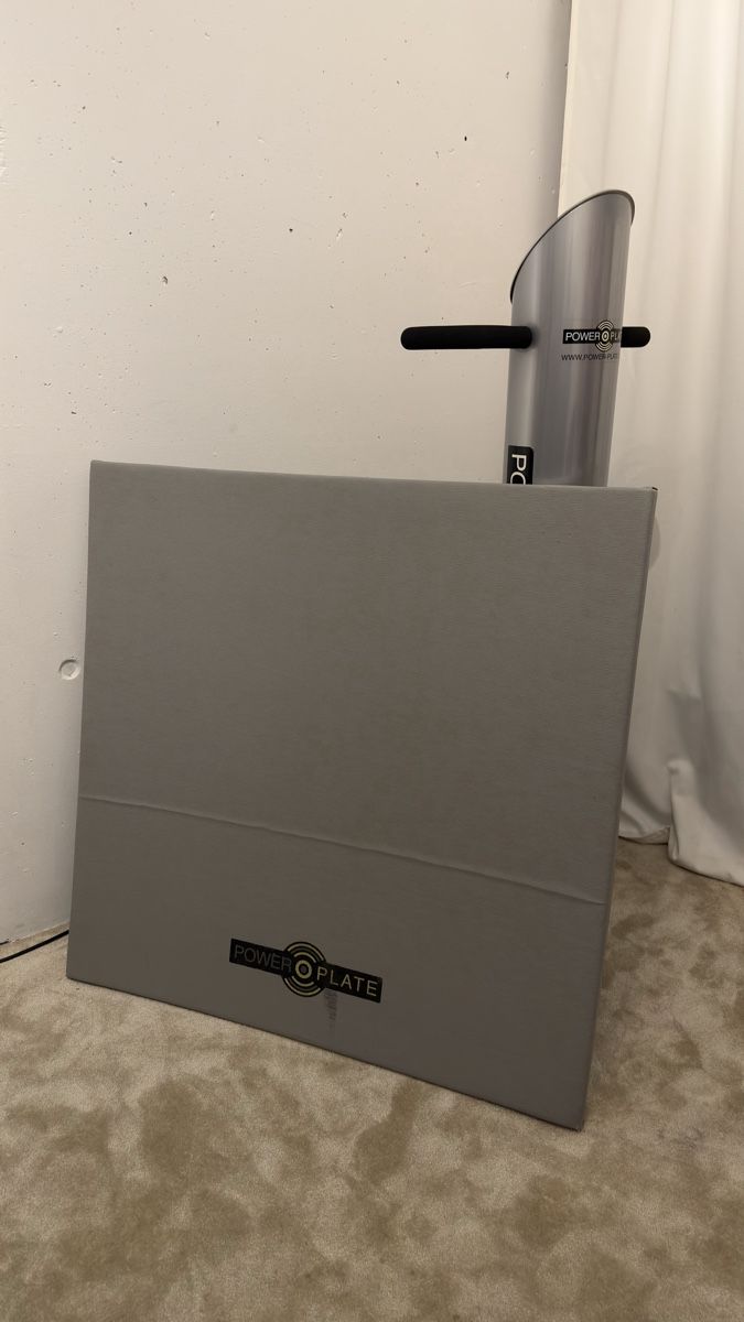 Power Plate Hometrainer: Power Plate – Usato da Bürglen TG venduto da Cadsolutionscb 1