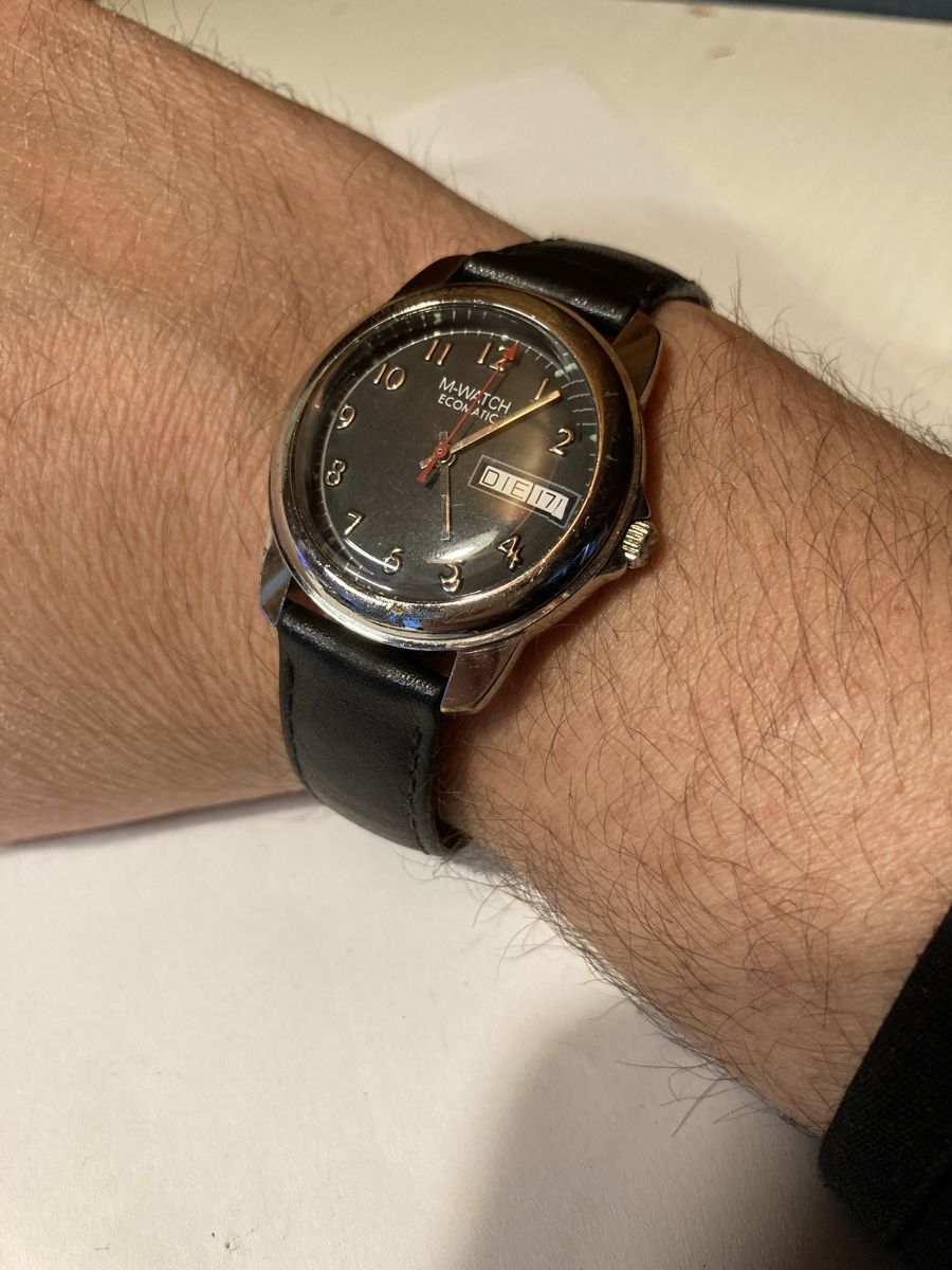 Orologi: M-Watch ecomatic Automatic mit 28800eta 2836 Daydate 36mm – Usato da Glattbrugg venduto da vintagemania