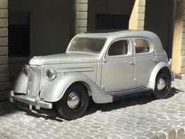 FORD1:43 DINKY
