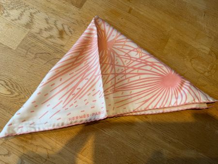Hermès Petit Carré 45 Silk Scarf, Pluie d'Étincelles: