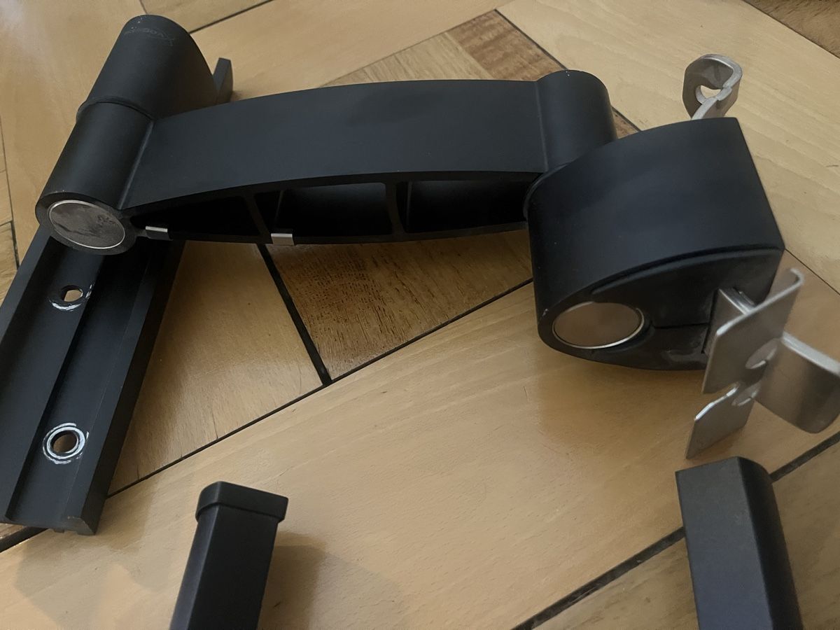 Supporti a parete: TV Wandhalterung schwenkbar – Usato da Bern venduto da ele_tg62 3