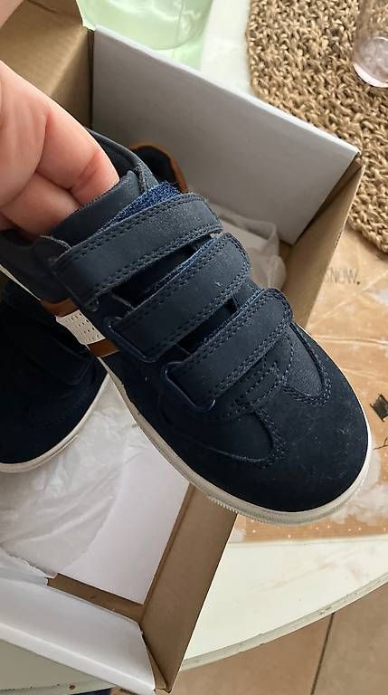 Chaussures garçon: scarpe nuove 30 – D'occasion à Sigirino par san_rcn7