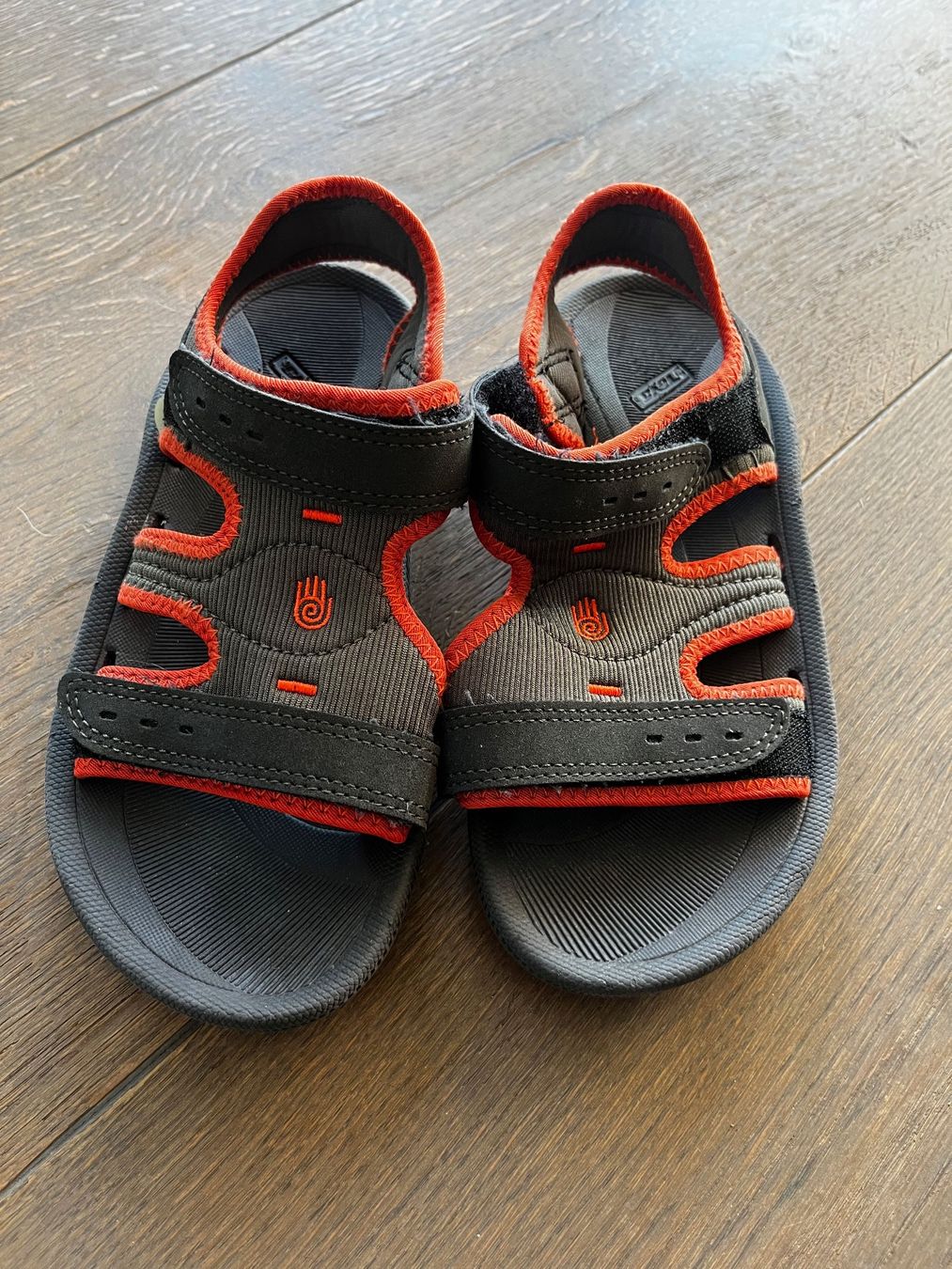 Teva Schuhe für Jungen: Teva sandales taille 31 – Gebraucht aus Develier von lili_1