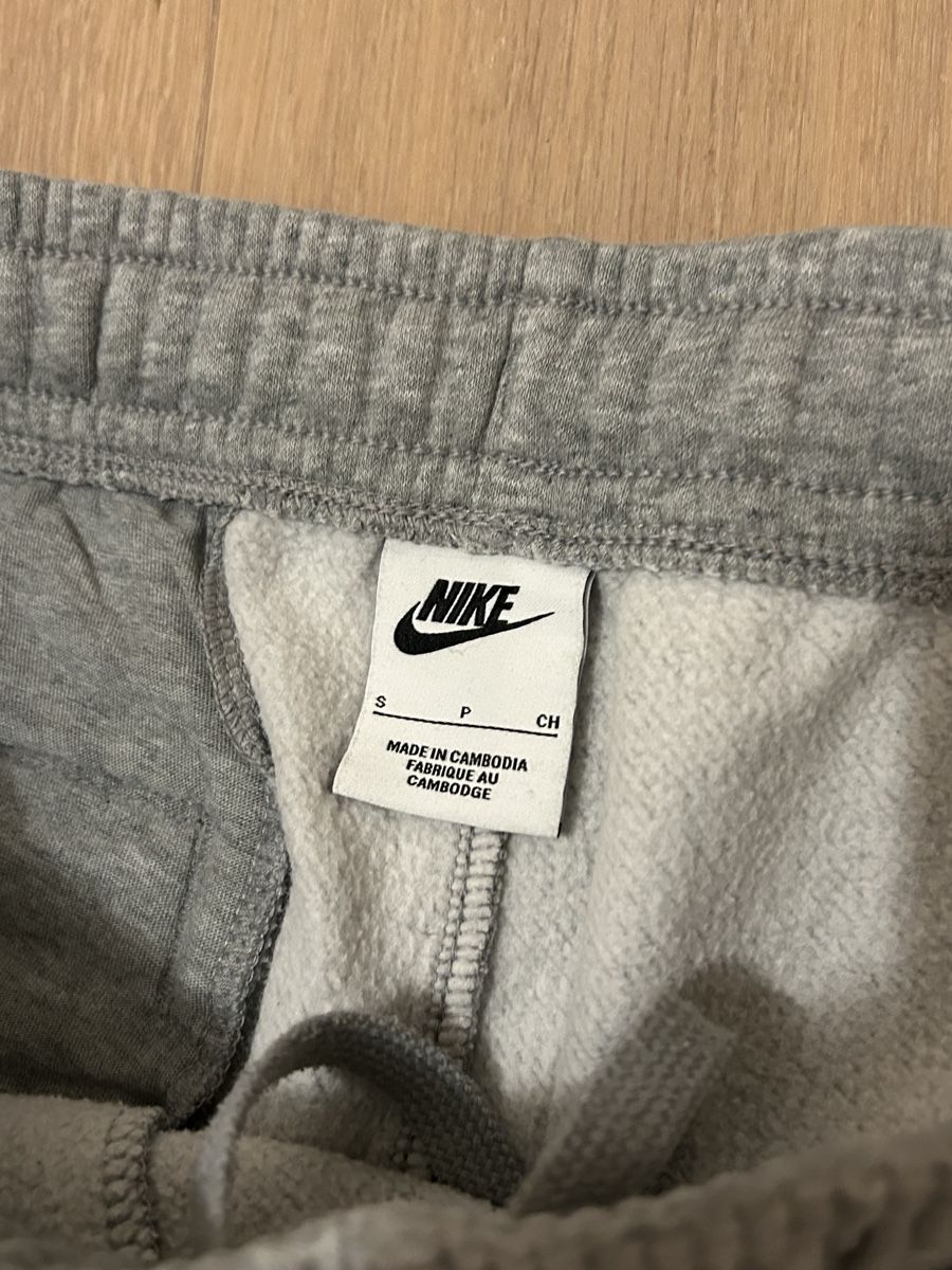 Nike Hosen: Nike Jogginghose – Gebraucht aus Schlosswil von dagtz10 2