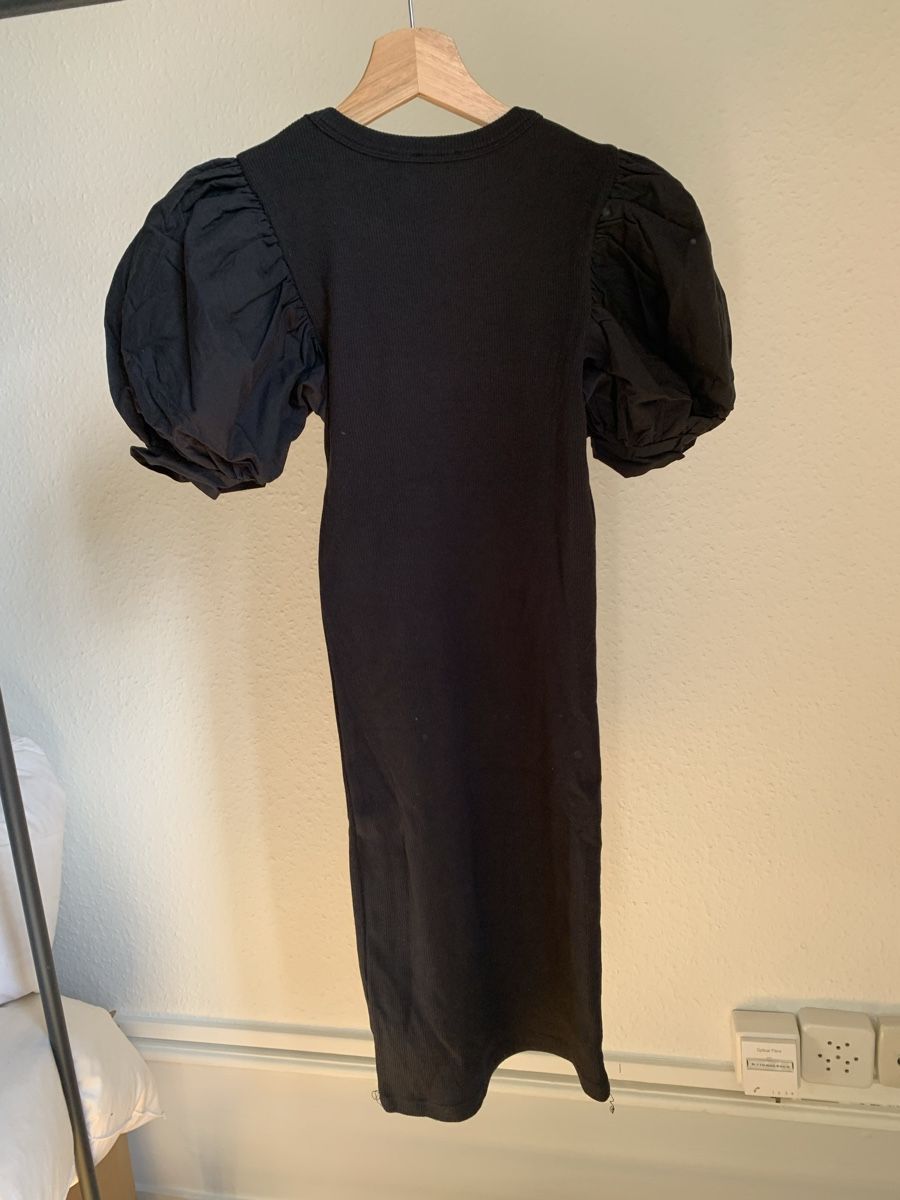 Zara Vestiti: Robe noire manches bouffantes Zara – Nuovo (secondo la descrizione) da Genève venduto da rez_c6c6 1