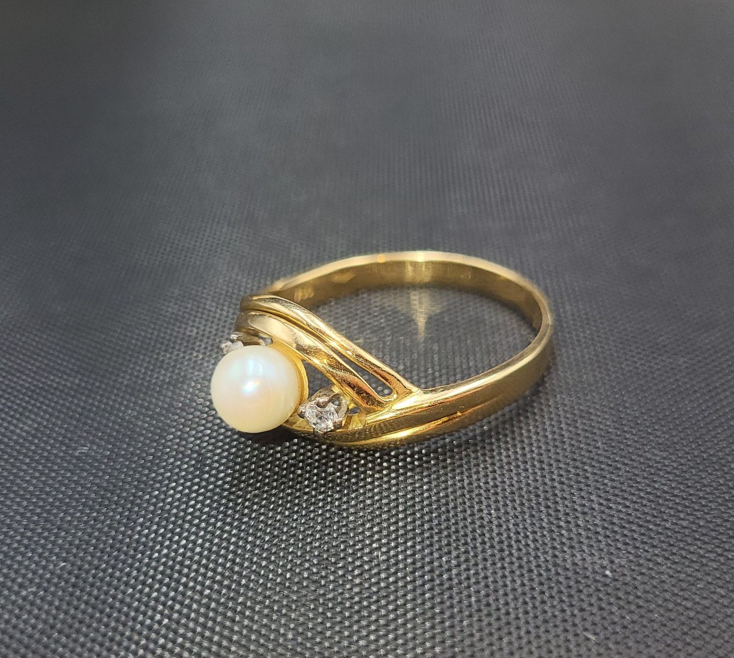 Anelli: 18 Karat 750 Gold Ring Mit Perle Und Steine – Usato da Wald ZH venduto da Dasilver 1