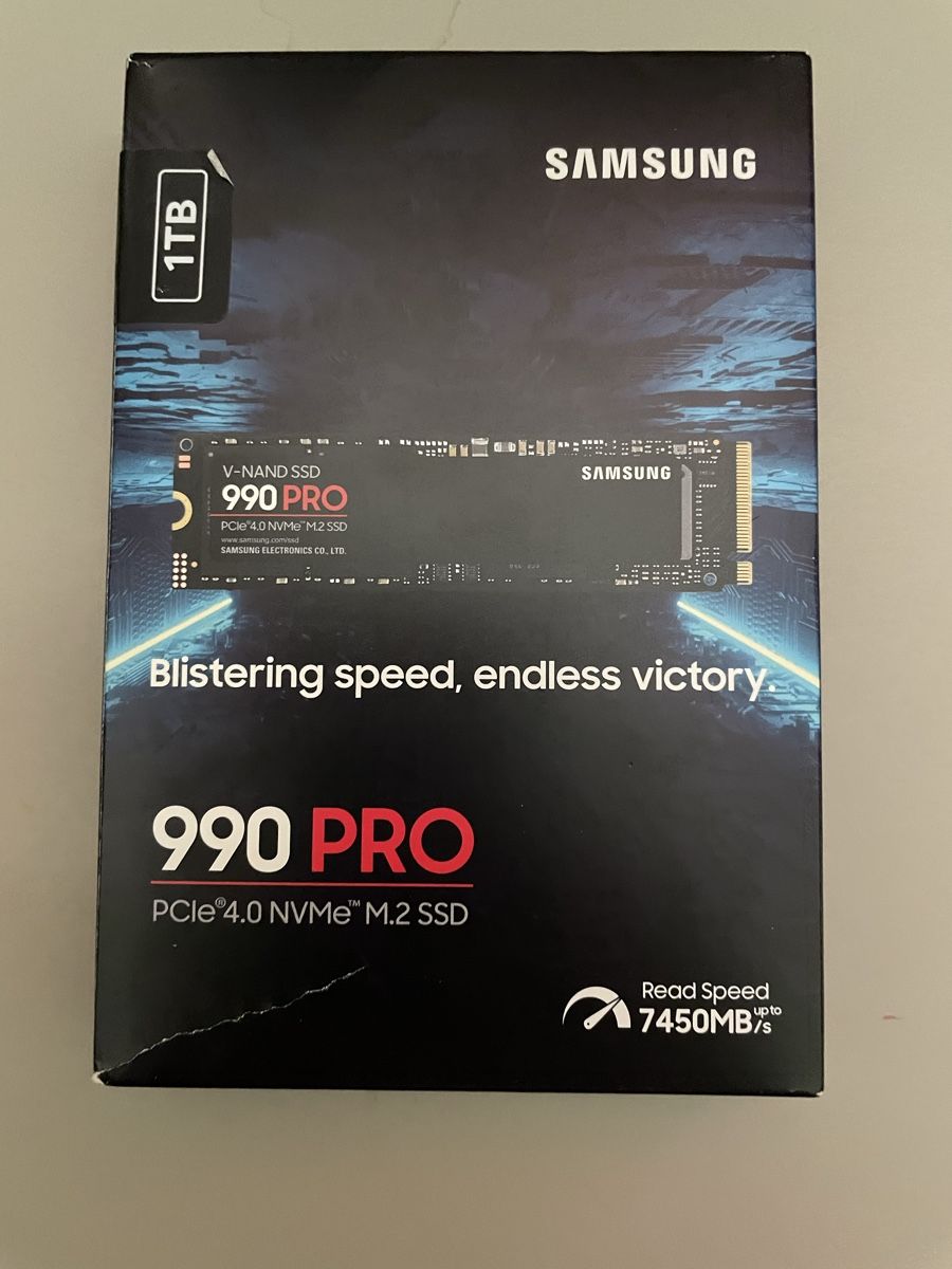 Componenti elettronici: Samsung 990 pro 1TB – Usato da Hochfelden venduto da Kinga69