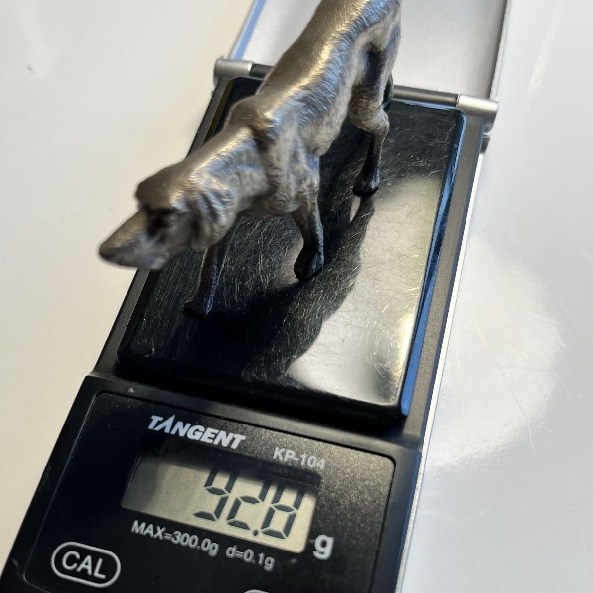 Statuette: Vintage Hunde-Figur aus Metall – Usato da Winterthur venduto da avelotte 9