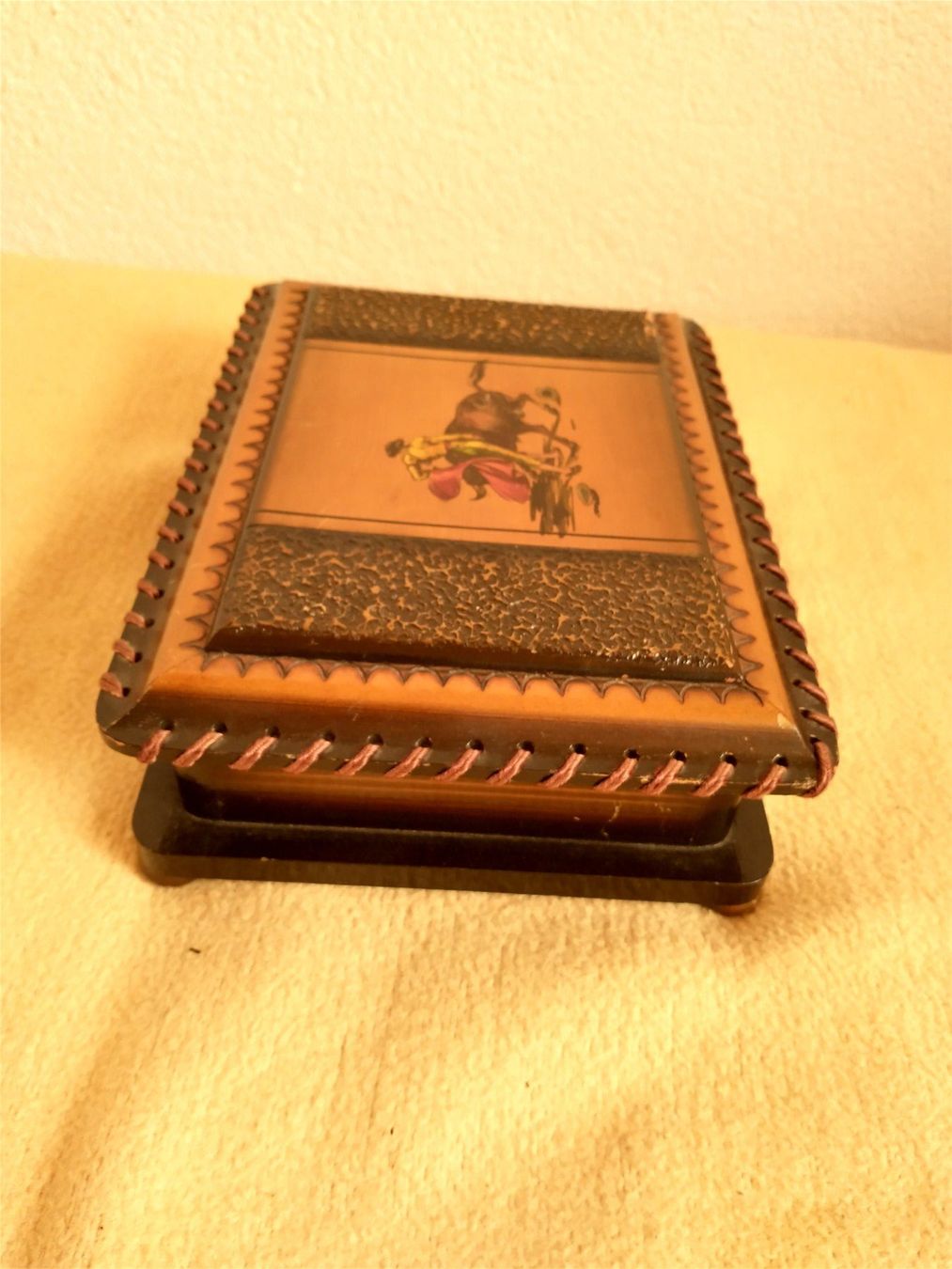 Spieldosen: Antike Schmuckschatulle / Holzschatulle Spieldose vintage – Gebraucht aus Löhningen von Chimae67