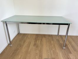 Schreibtisch aus Glas