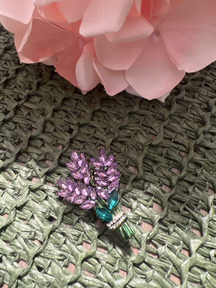 Spille & Fermagli: Schöne Brosche Lavendel – Nuovo (secondo la descrizione) da Seon venduto da Sunny-Schmuck78