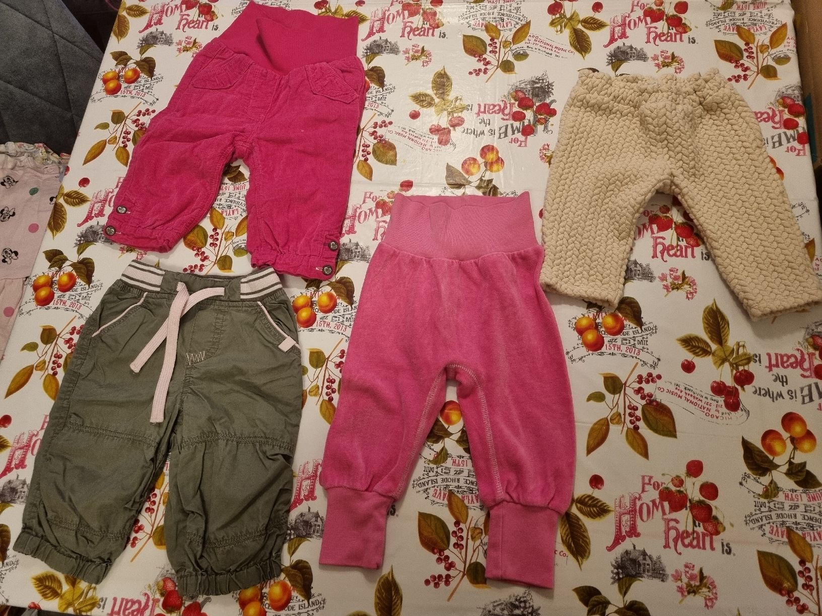Lotti & Set di vestiti: Baby Kleiderpaket Mädchen Gr.62-68 – Usato da thalwil venduto da Raishin720 2