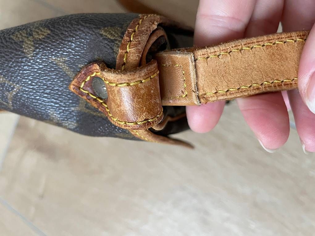 Borse: Louis Vuitton Saumur 30 Monogram Canvas – Usato da Röschenz venduto da Va.ni.ni 4