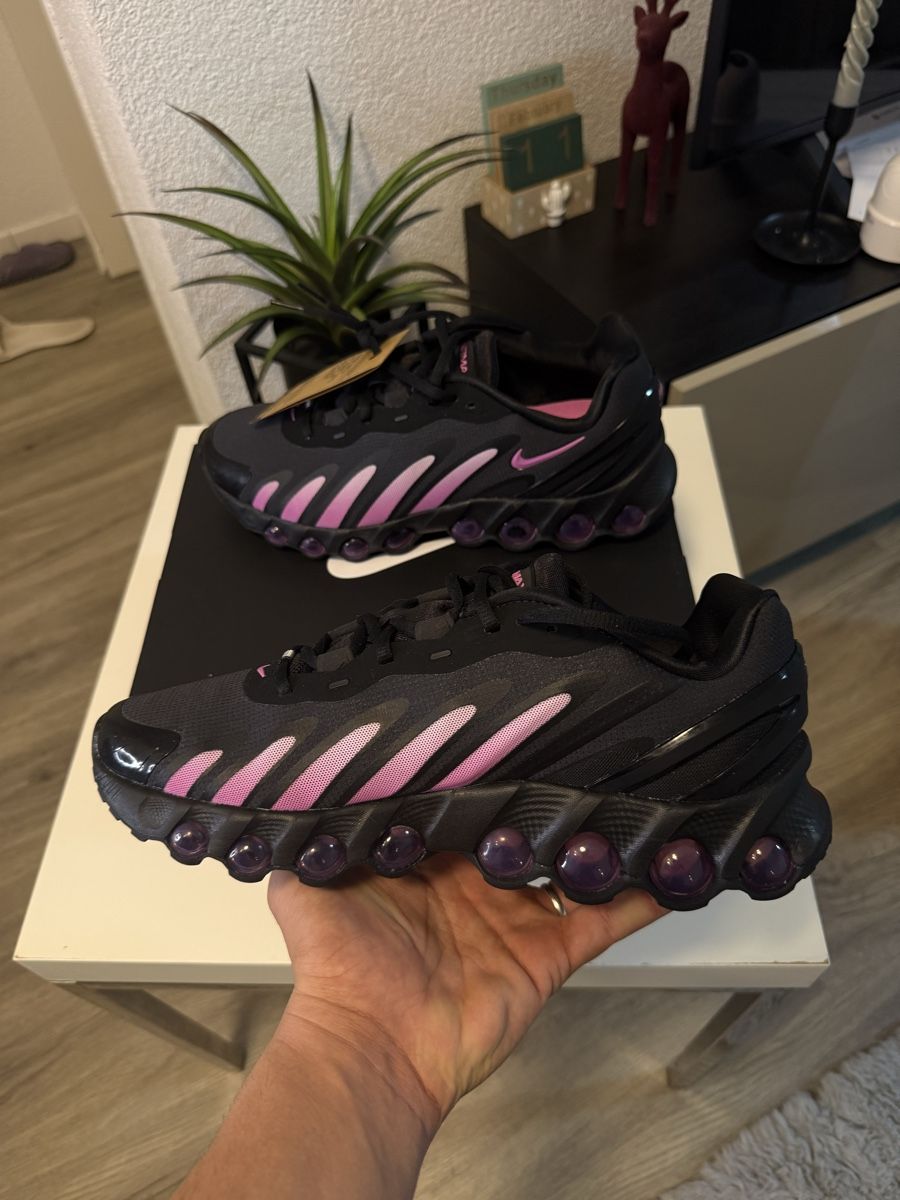 Nike Herrenschuhe: Chaussures Nike Pointure 44 Neuves Boîte – Neu und originalverpackt aus Urtenen-Schönbühl von Big.sanad 2