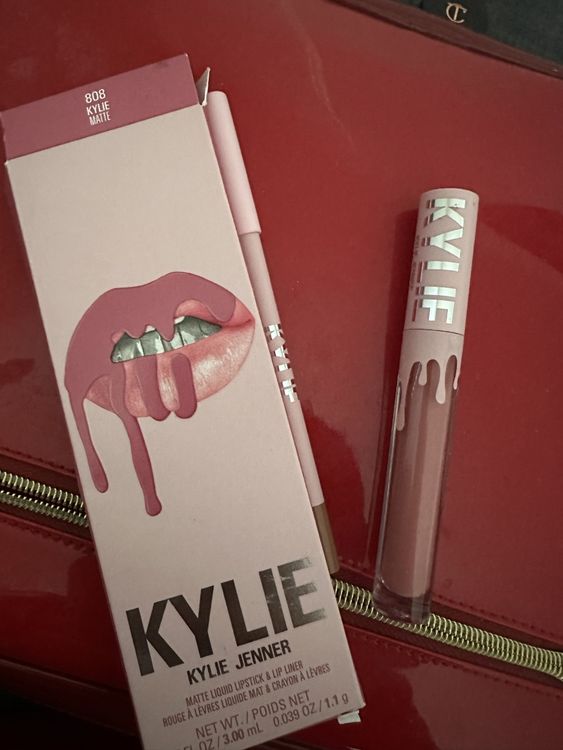 Kylie Liquid Lipstick Set 808 Kylie Kaufen auf Ricardo
