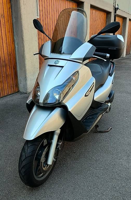 Scooter: Piaggio X7 250ccm, mit nur 7000Km – Usato da Basel venduto da laverda75 1