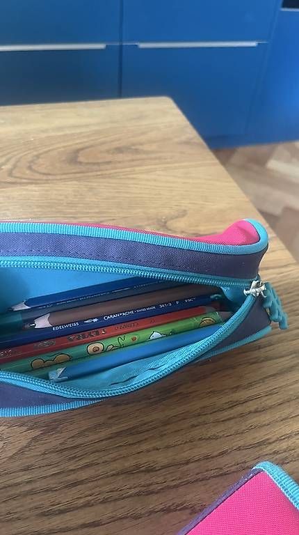 Schüler-Etuis: Etui Step by Step – Gebraucht aus Nidau von Plaenkehaus23 3