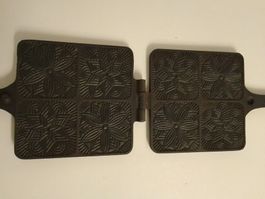 Antik +GF+ Bretzeleisen Guss-Eisen WAFFELEISEN Bretzelzange!