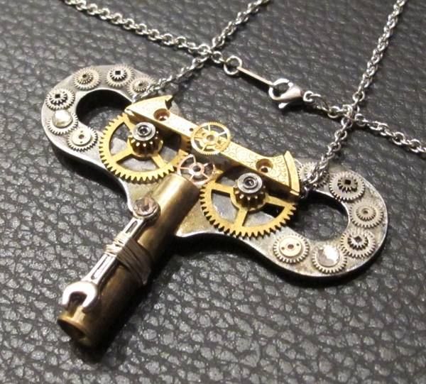 Sonstiger Schmuck: Unikat, Steampunk Schmuck Uhrenschlüssel – Neu (gemäss Beschreibung) aus Schwanden GL von UHRKNALL