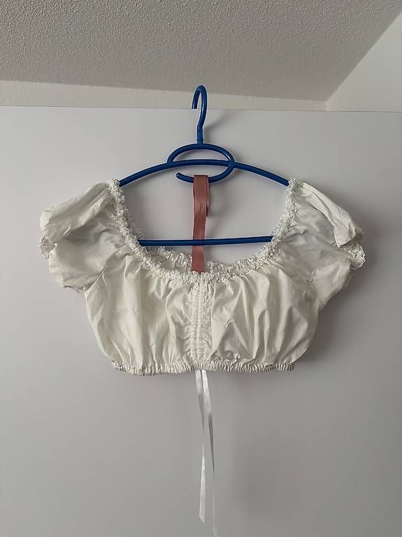 Krüger Vestiti: Krüger Dirndl Gr.34 inkl Bluse – Usato da Brittnau venduto da sve_77t9 2