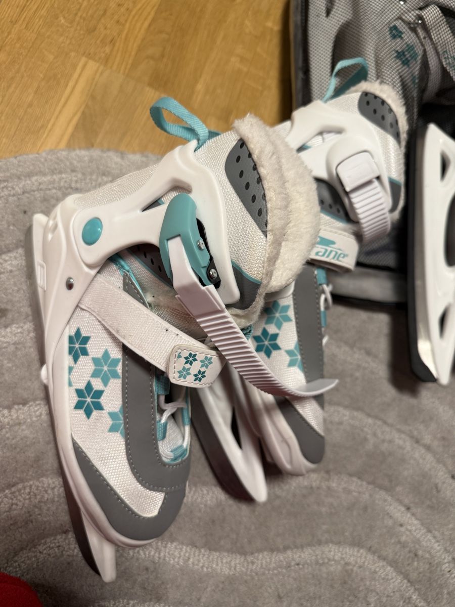 Pattini da ghiaccio: Schlittschuhe – Nuovo (secondo la descrizione) da Grenchen venduto da yas_thc8 5