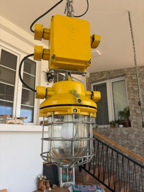 Lampade: 35 stück alte Industrielampen bunkerlampen – Usato da Zweisimmen venduto da Belinator1969 8