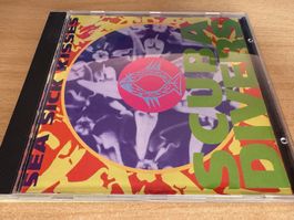 Scuba Divers – Sea Sick Kisses