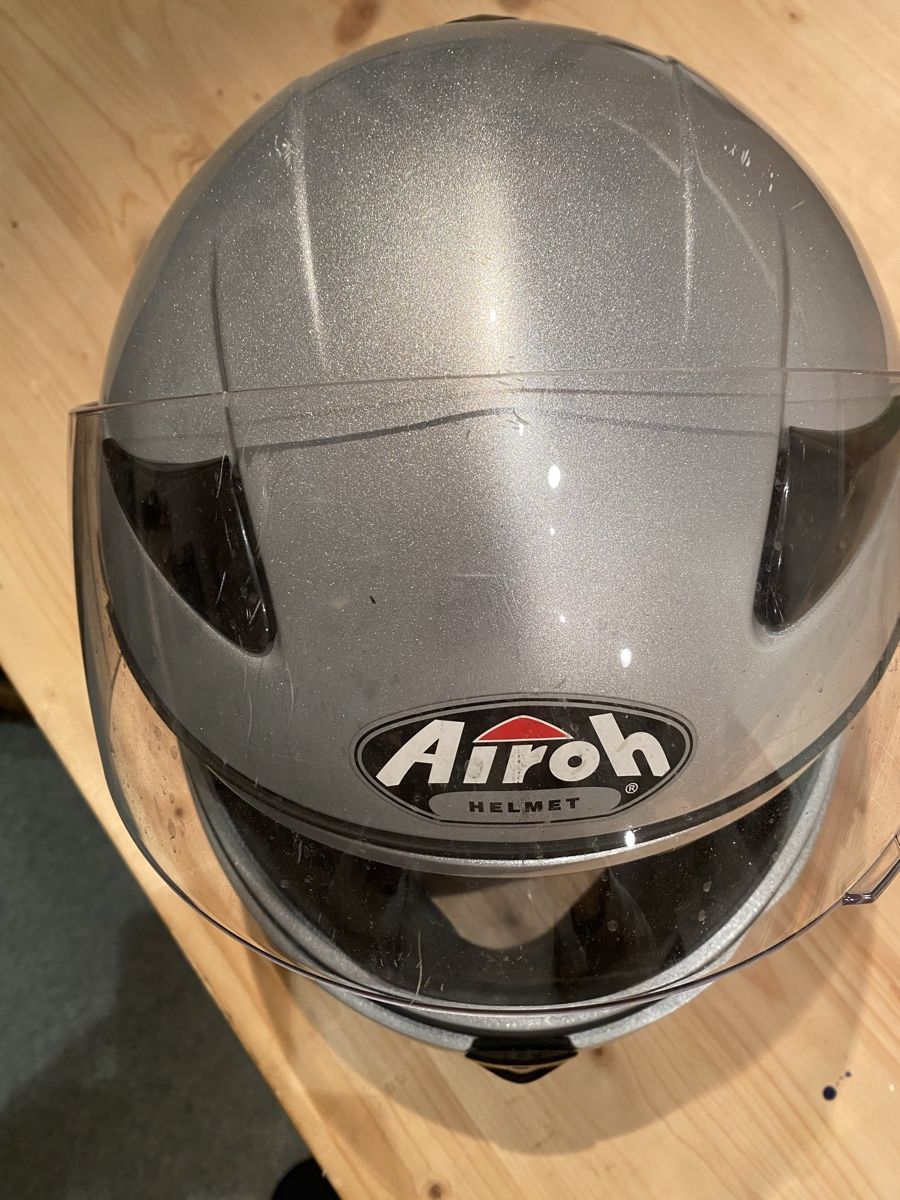 Airoh Helme & Visiere: Helm – Gebraucht aus Altendorf von 1965roland 2