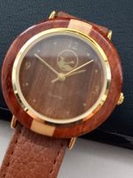 Vintage Damen Quartz Armbanduhr mit Holzgehäuse / neuwertig