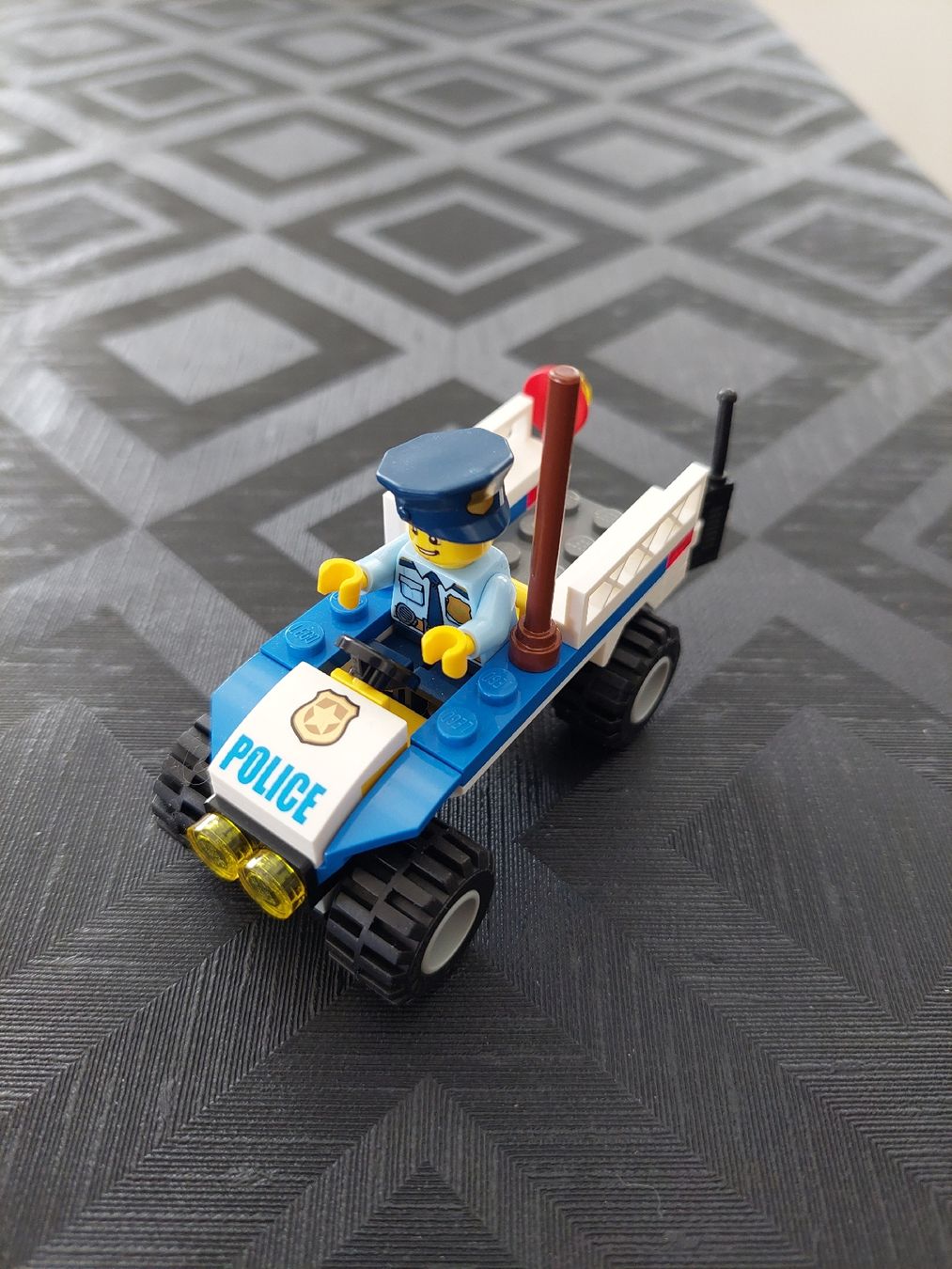 Lego Giocattoli: Lego Polizeiwagen  – Usato da Zetzwil venduto da sti_x9xf