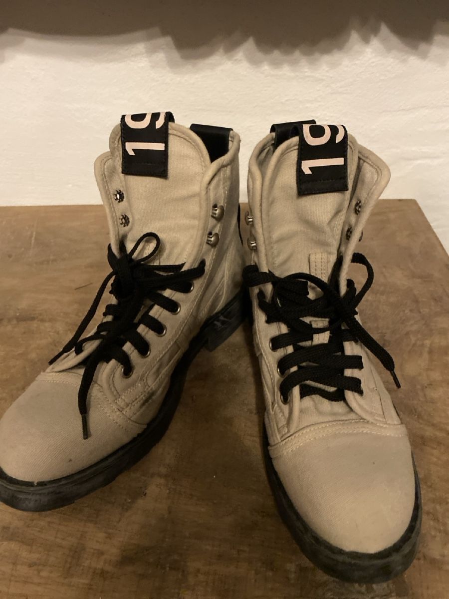 Damenschuhe: Radikal lovers Damen Schuhe – Neu (gemäss Beschreibung) aus Rorschach von lvi_p29s 1