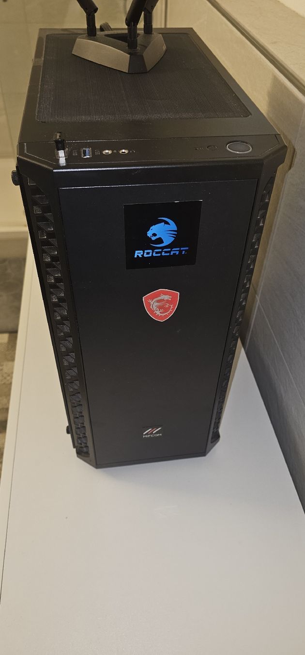 PC: Gaming PC Ryzen 7 2700 | RX 5500 XT – Usato da Bäretswil venduto da ema_b7vf 2