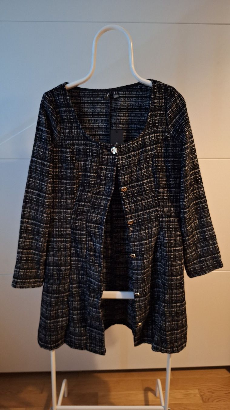 Vero Moda Vestiti: Robe courte chic VERO MODA, taille S, motif texturé noir... – Nuovo e nell'imballaggio originale da Goldach venduto da Mischyta 1