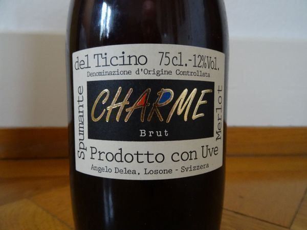 Vino: Delea Charme Brut mit Metallbox von 2000 – Nuovo (secondo la descrizione) da Basel venduto da Cambes 2