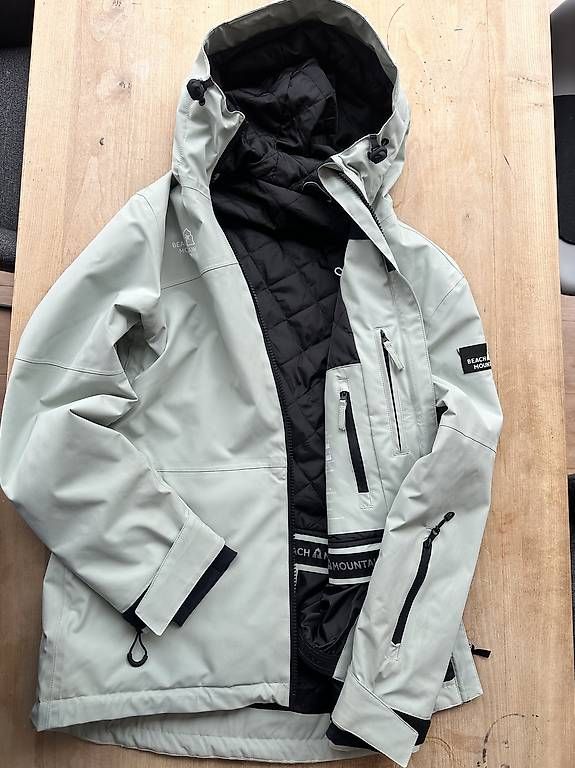Giacche: Beach Mountain Ski- und Snowboardjacke Gr. 42 – Usato da Adligenswil venduto da Sharoon 2