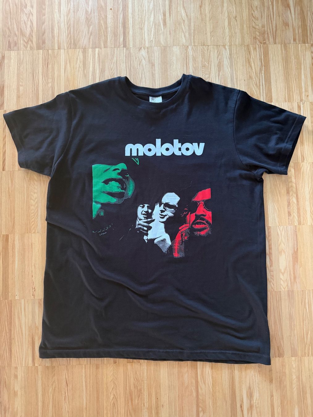 T-Shirts: Molotov t-Shirt Gr. Medium New – Neu (gemäss Beschreibung) aus Zürich von VR2528